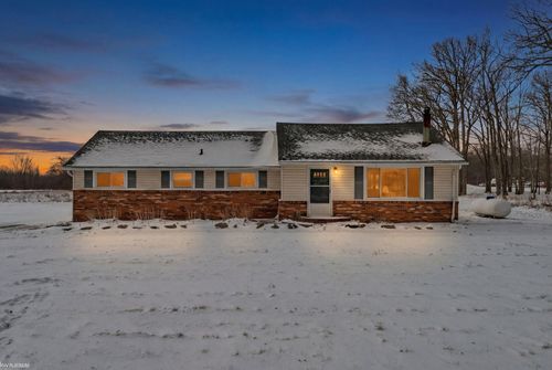 12337 Dunn Rd, Riley, MI, 48041-1208 | Card Image