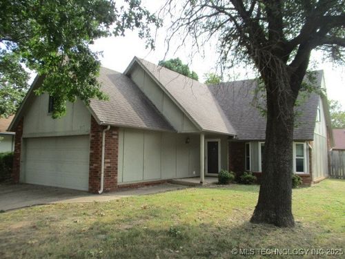 517 S Hemlock Ave, Broken Arrow, OK, 74012-3222 | Card Image