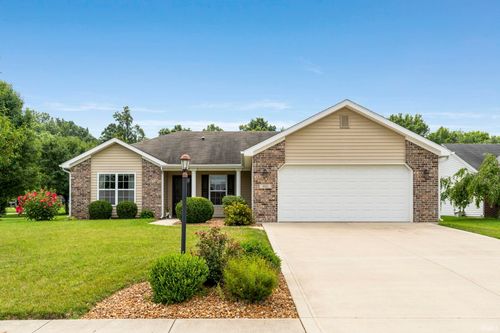 900 Redwood Ct, Garrett, IN, 46738-9651 | Card Image