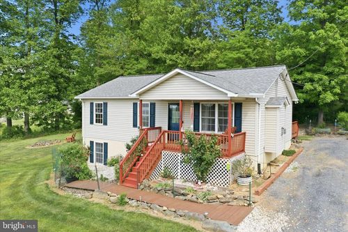 126 Cliffside Rd, LINDEN, VA, 22642-5295 | Card Image