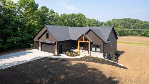 12607 76th Ave, Allendale, MI, 49401-9745 | Card Image
