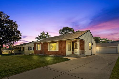 1139 4th Ave, Grafton, WI, 53024-1713 | Card Image