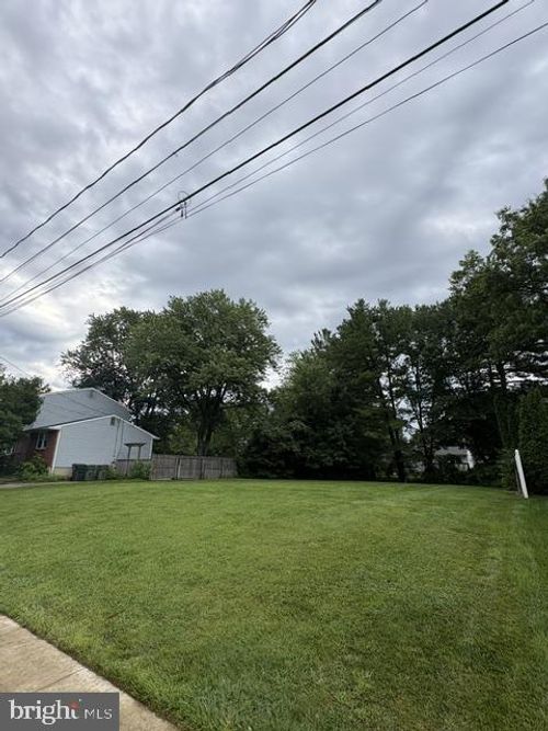 919 Rockmoss Ave, NEWARK, DE, 19711-2648 | Card Image