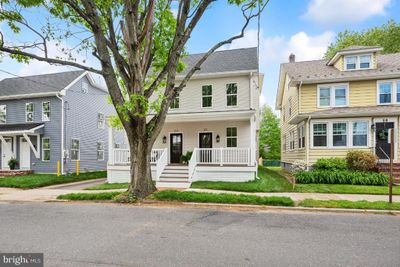 25 E 2 Nd Street, Home with 4 bedrooms, 2 bathrooms and null parking in MOORESTOWN NJ | Image 1