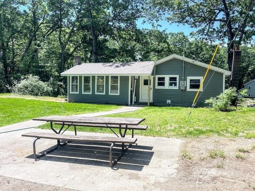 201 Fire Road 16, Lunenburg, MA, 01462-1582 | Card Image