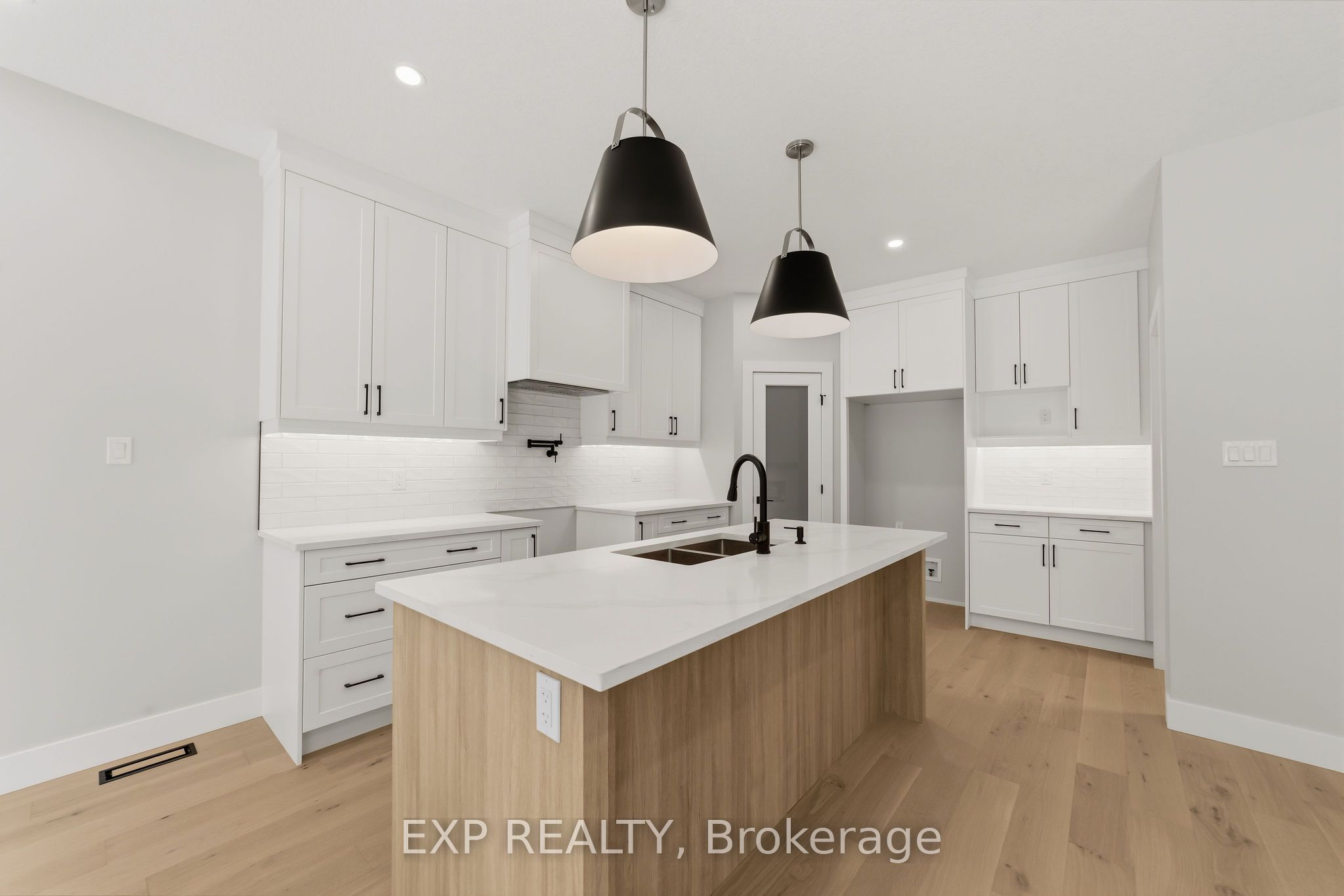 Residential in Strathroy-Caradoc 5