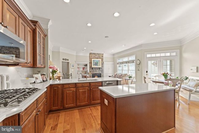 18985 Coreopsis Ter, Townhouse with 3 bedrooms, 4 bathrooms and null parking in LEESBURG VA | Image 28