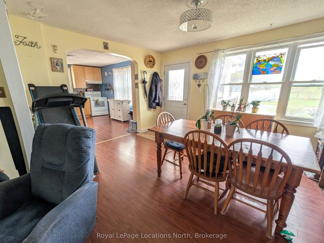5166 County Rd 9, House other with 2 bedrooms, 1 bathrooms and 4 parking in New Lowell ON | Image 26