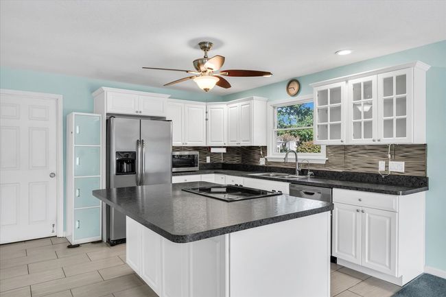 306 Wesley Ave, House other with 3 bedrooms, 2 bathrooms and 2 parking in Savoy IL | Image 11