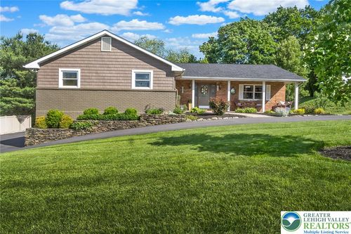 540 Briar Rd, Pen Argyl, PA, 18072-9722 | Card Image