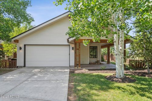 1143 Station Loop Rd, Park City, UT, 84098-5425 | Card Image