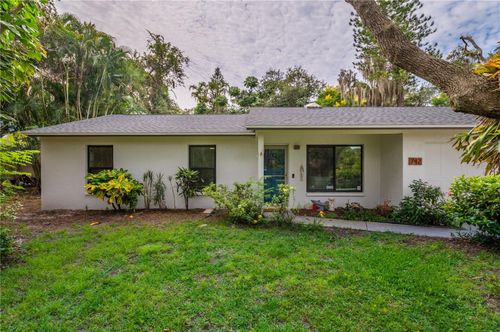 742 Harms Dr, Osprey, FL, 34229-9586 | Card Image