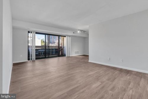 apt-504-6141 Leesburg Pike, FALLS CHURCH, VA, 22041-2117 | Card Image