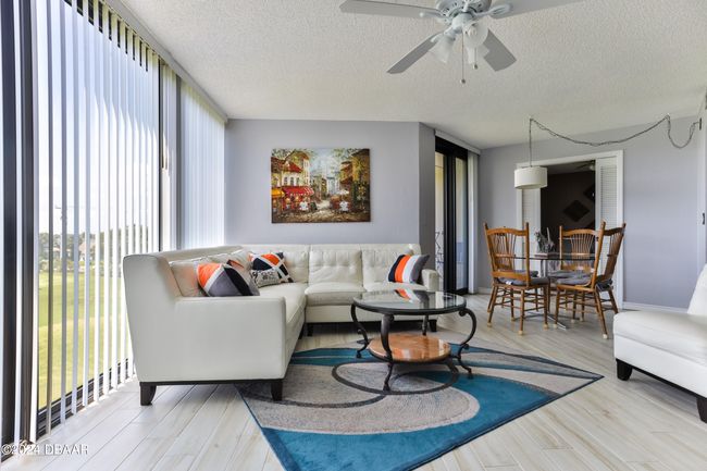 2B1 - 1 Oceans West Blvd, Condo with 2 bedrooms, 2 bathrooms and null parking in Daytona Beach Shores FL | Image 6