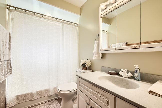 9001 Mobile Ave, House other with 3 bedrooms, 2 bathrooms and 6 parking in Oak Lawn IL | Image 23