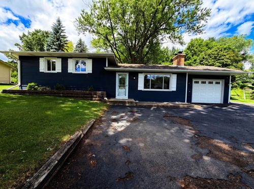 18220 Duck Lake Trl, Eden Prairie, MN, 55346-3430 | Card Image