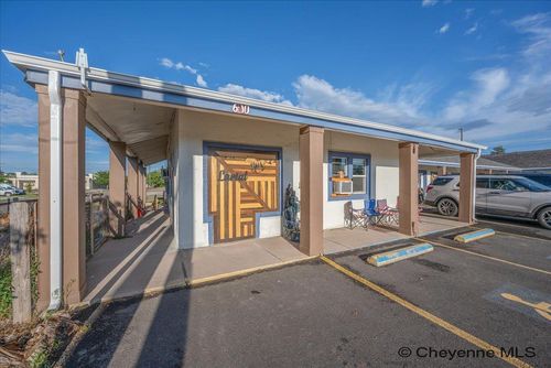 600 Central Ave, Cheyenne, WY, 82007-1304 | Card Image