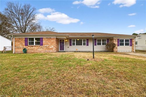 3244 Sir Meliot Dr, Chesapeake, VA, 23323-2432 | Card Image