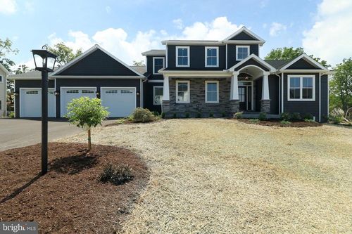 124 Primrose Ct, STATE COLLEGE, PA, 16801-7388 | Card Image