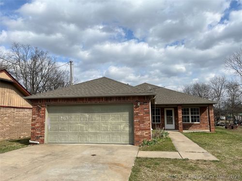 208 S Osage Ave, Beggs, OK, 74421-5501 | Card Image