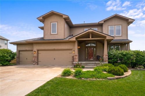 16394 W 171st Ter, Olathe, KS, 66062-4120 | Card Image