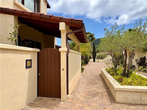 102-344 Triana Ln, Avalon, CA, 90704-2878 | Card Image