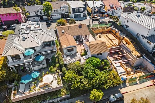 525 Hazel Dr, Corona del Mar, CA, 92625-2505 | Card Image
