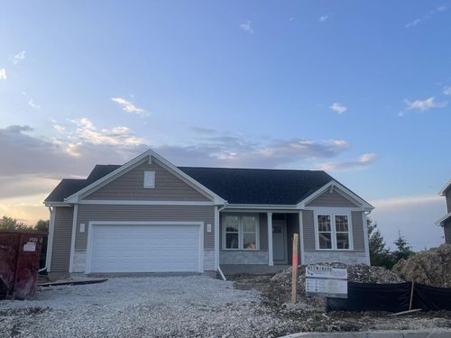 N57W18696 Dandelion Court, Menomonee Falls, WI, 53051 | Card Image