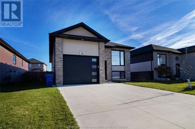 183 Moonstone Cres, House other with 4 bedrooms, 3 bathrooms and null parking in Chatham ON | Image 1