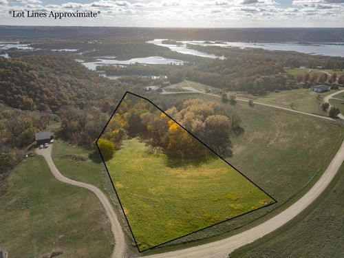 65567 Grand View Dr, De Soto, WI, 54624 | Card Image