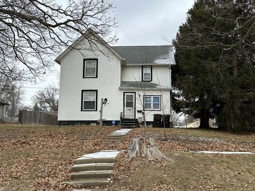208 Johnson St, Morrison, IL, 61270-2815 | Card Image