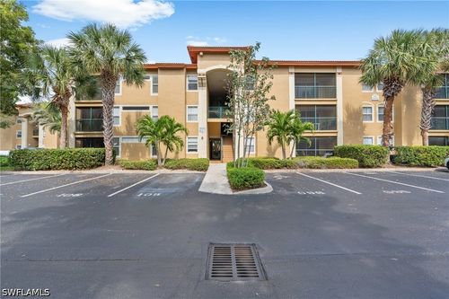 734-8940 Colonnades Ct E, BONITA SPRINGS, FL, 34135-7864 | Card Image