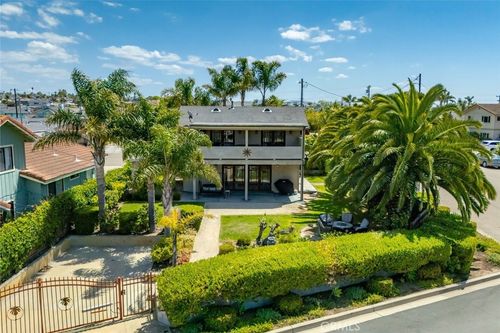 149 Brighton Ave, Grover Beach, CA, 93433-1503 | Card Image