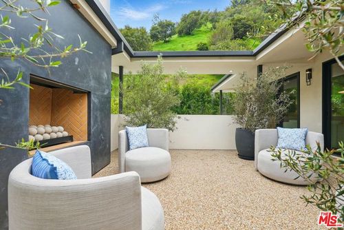 913 N Beverly Glen Boulevard, Bel Air, CA, 90077 | Card Image