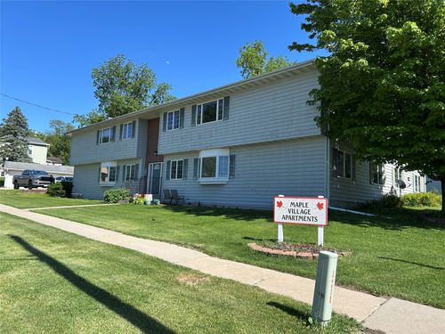 24 N Maple St, Colfax, IA, 50054-1060 | Card Image