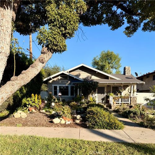 620 N Pasadena, Azusa, CA, 91702 | Card Image