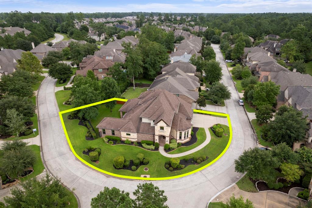 Almondell Cir, Magnolia, TX 77354