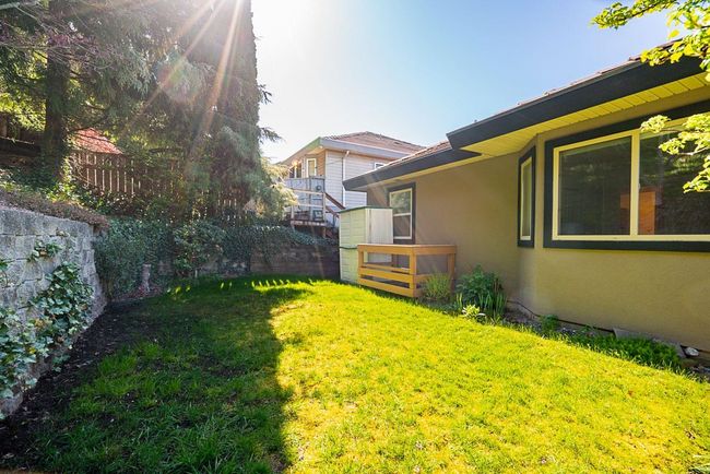 23819 Zeron Ave, House other with 6 bedrooms, 3 bathrooms and 4 parking in Maple Ridge BC | Image 37