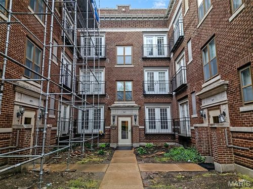 11-5677 Waterman Boulevard, St Louis, MO, 63112 | Card Image