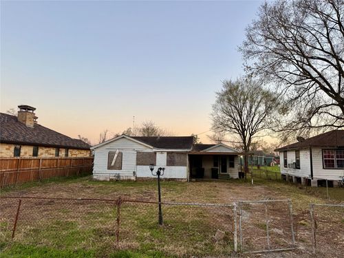 11018 Evangeline Dr, Houston, TX, 77013-2810 | Card Image