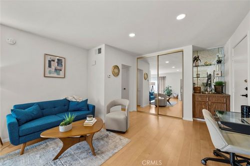 425-1735 N Fuller, Los Angeles, CA, 90046 | Card Image