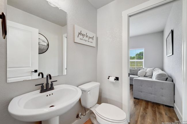 115 S Calvin Barrett, House other with 4 bedrooms, 3 bathrooms and null parking in Blanco TX | Image 14