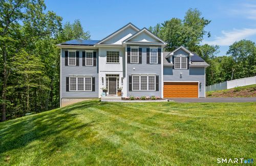 17 Pecausett Trl, East Hampton, CT, 06424-1692 | Card Image