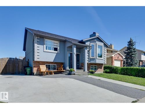 4628 37 Ave Nw, Edmonton, AB, T6L3V1 | Card Image