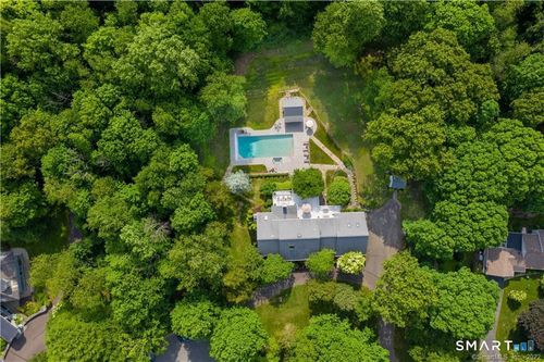 14 Cleft Rock Ln, Woodbridge, CT, 06525-1417 | Card Image