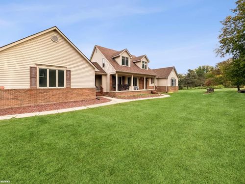 79700 Hipp Rd, Bruce Twp, MI, 48065-1346 | Card Image
