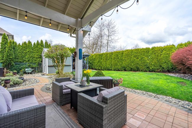 27339 34 Avenue, House other with 5 bedrooms, 3 bathrooms and 4 parking in Langley BC | Image 33