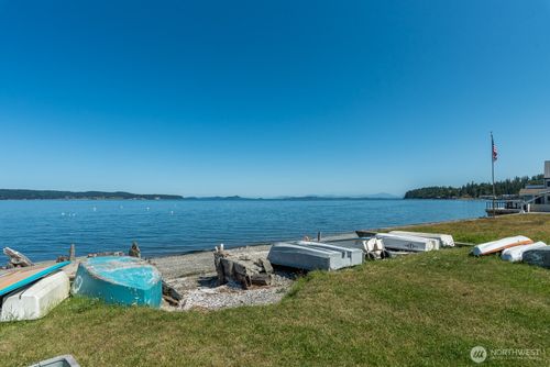 22-130 E North Camano Dr, Camano Island, WA, 98282-5511 | Card Image