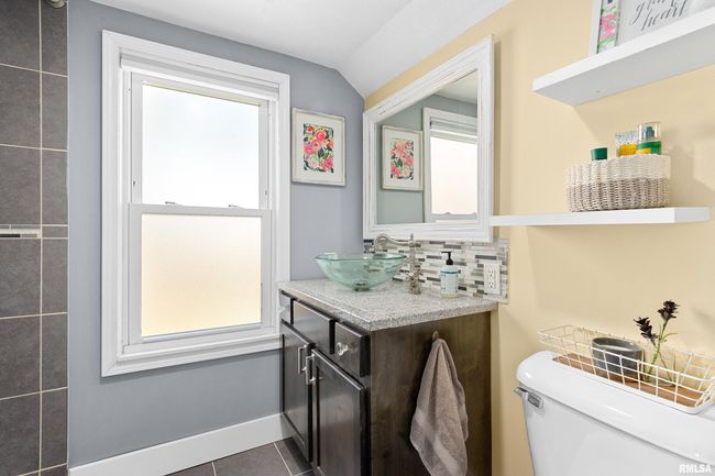 304 W Robinson St, House other with 3 bedrooms, 2 bathrooms and null parking in Goodfield IL | Image 34