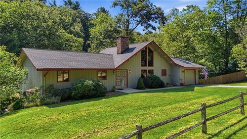 2472 Flat Top Rd, Blowing Rock, NC, 28605-9342 | Card Image